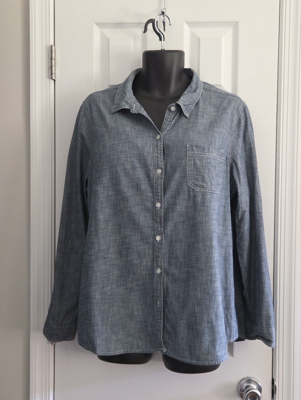 Old Navy Long-Sleeve Denim Shirt
